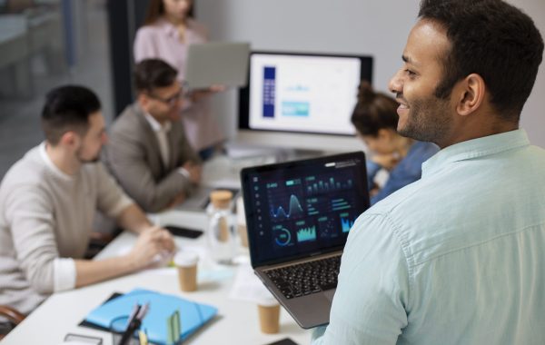02-business-team-meeting